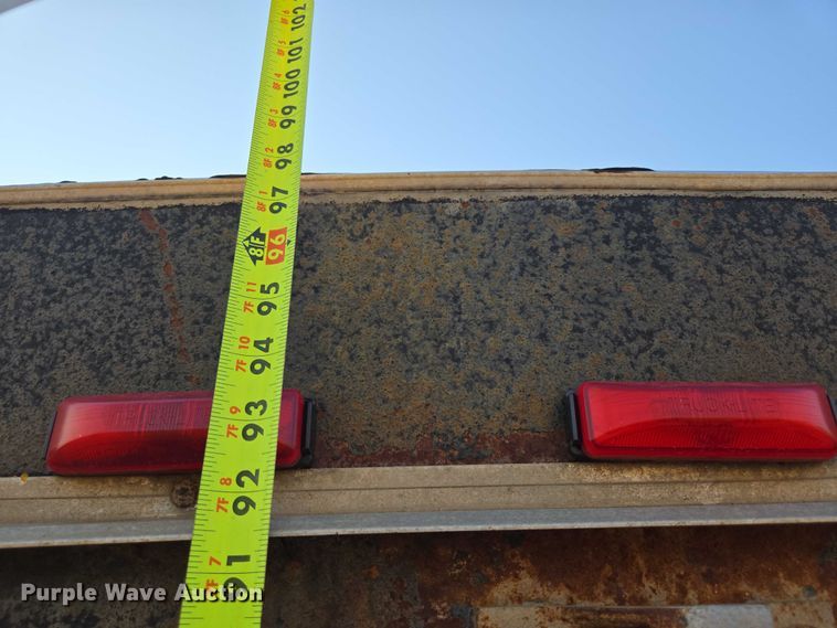 image for item DY1006 1997 Avenger enclosed cargo trailer