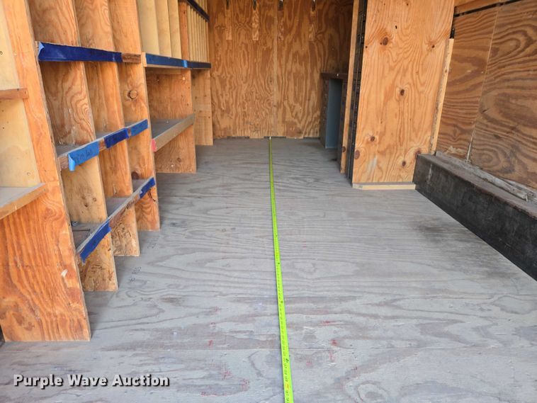 image for item DY1006 1997 Avenger enclosed cargo trailer