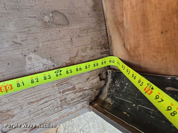 image for item DY1006 1997 Avenger enclosed cargo trailer