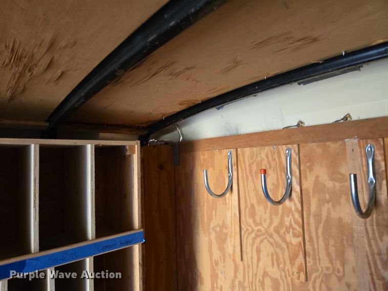 image for item DY1006 1997 Avenger enclosed cargo trailer