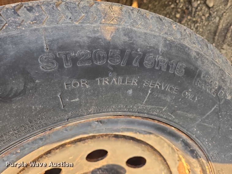 image for item DY1006 1997 Avenger enclosed cargo trailer