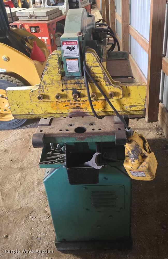 image for item DY1008 Piranha P50 iron worker