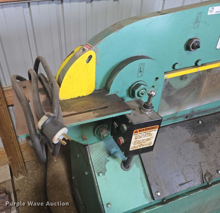 image for item DY1008 Piranha P50 iron worker