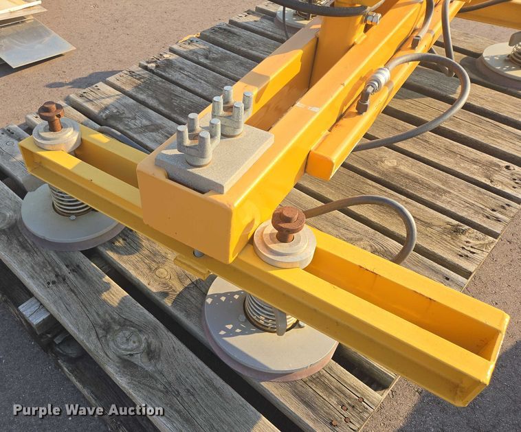 image for item DY1010 Caldwell UniVac vacuum lift