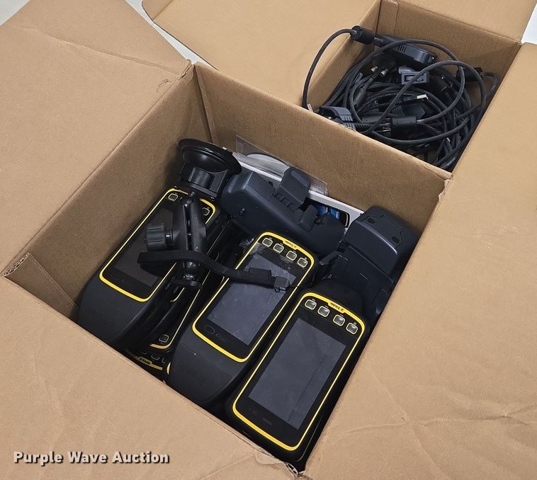 image for item DY1012 (16) Trimble Juno GPS systems