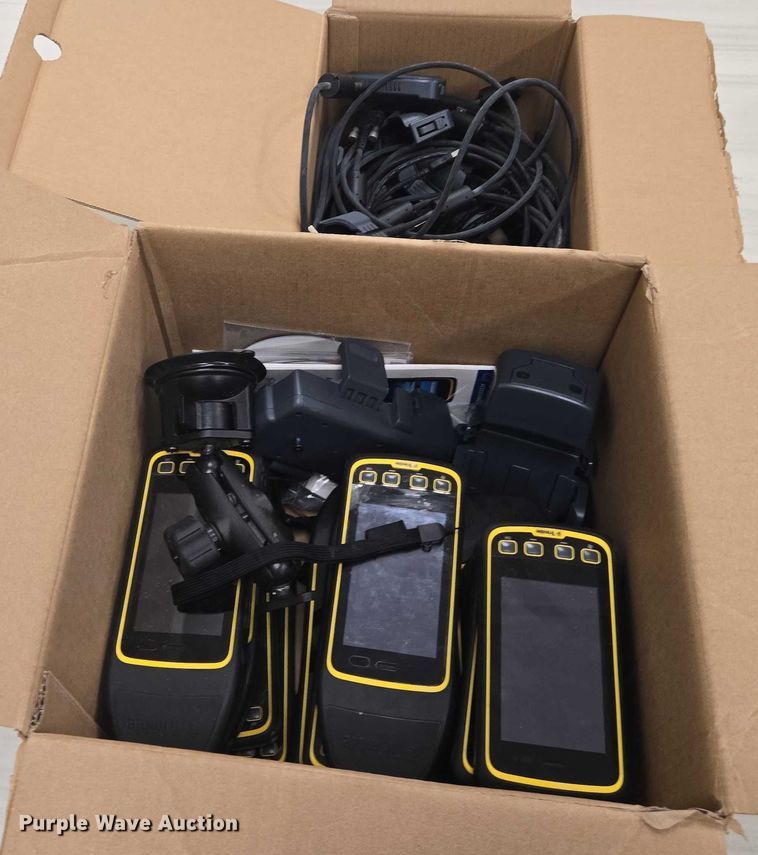 image for item DY1012 (16) Trimble Juno GPS systems