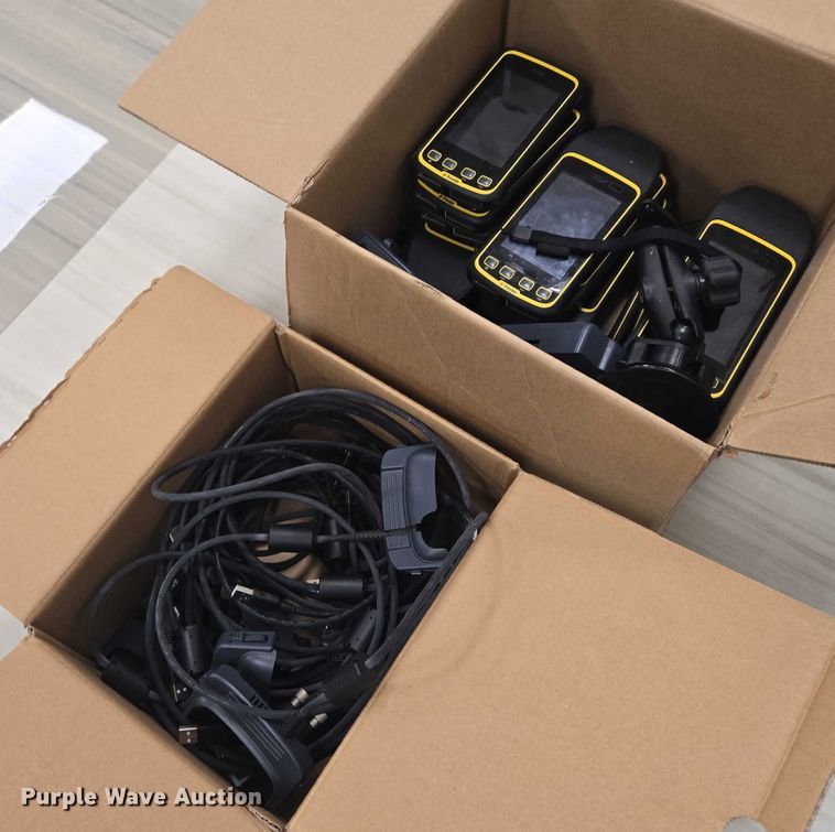 image for item DY1012 (16) Trimble Juno GPS systems