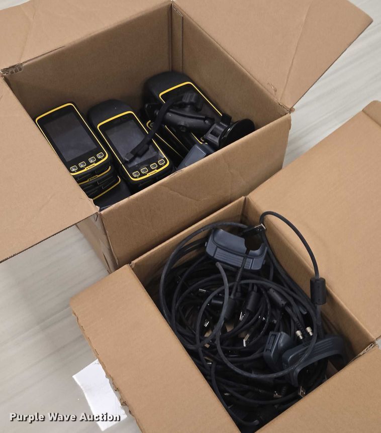 image for item DY1012 (16) Trimble Juno GPS systems