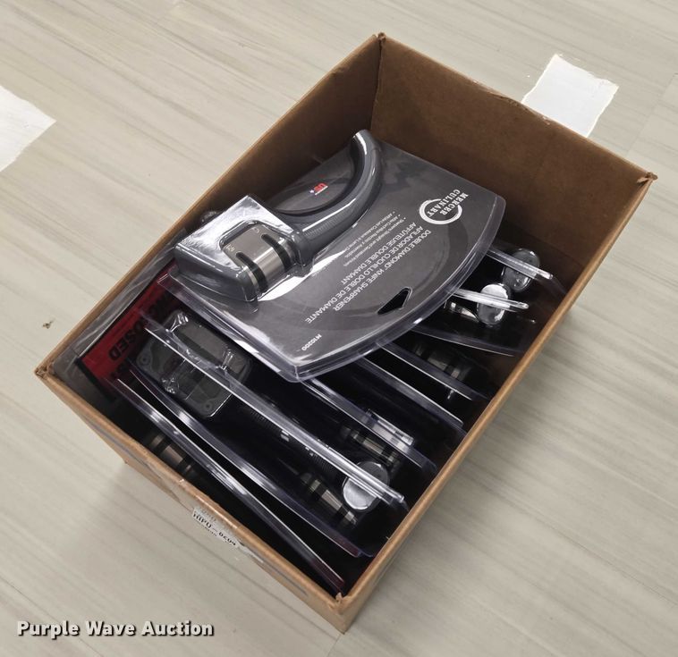 image for item DY1014  (10) Mercer Culinary M10200 knife sharpener