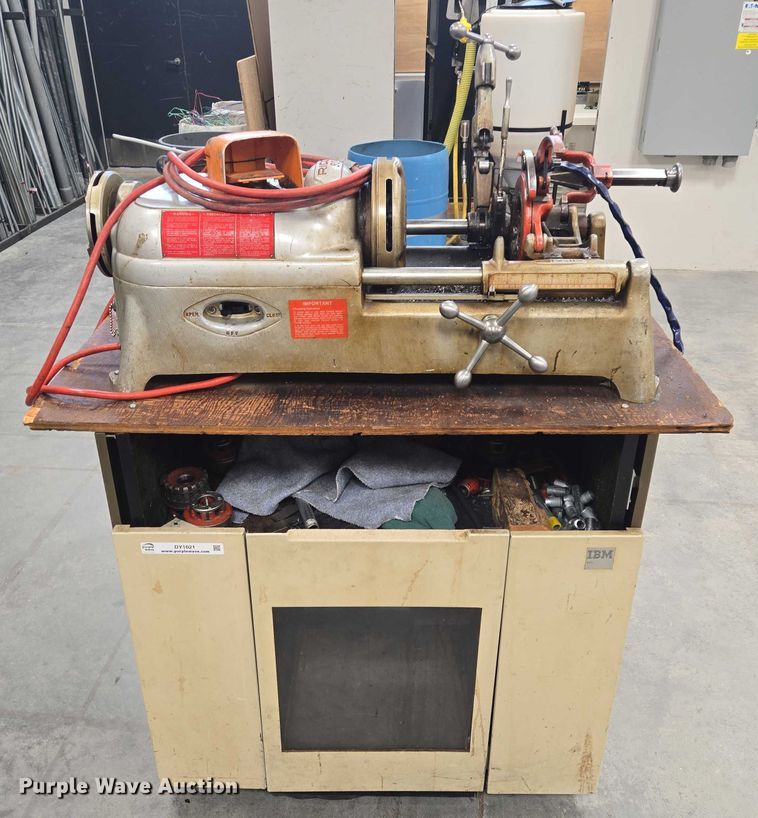 image for item DY1021 Rigid 802 pipe threader