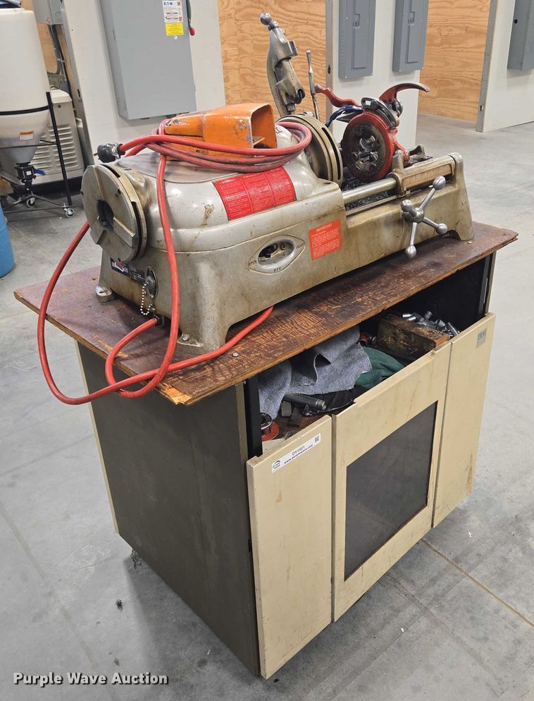 image for item DY1021 Rigid 802 pipe threader