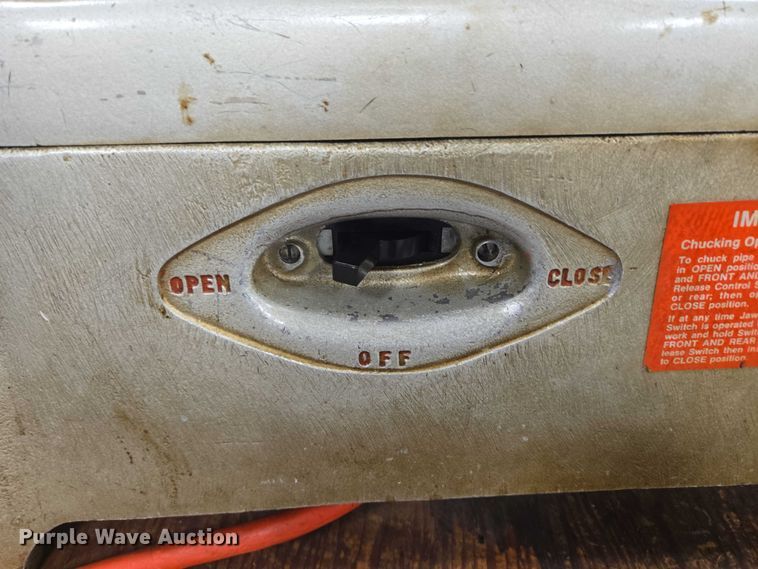 image for item DY1021 Rigid 802 pipe threader