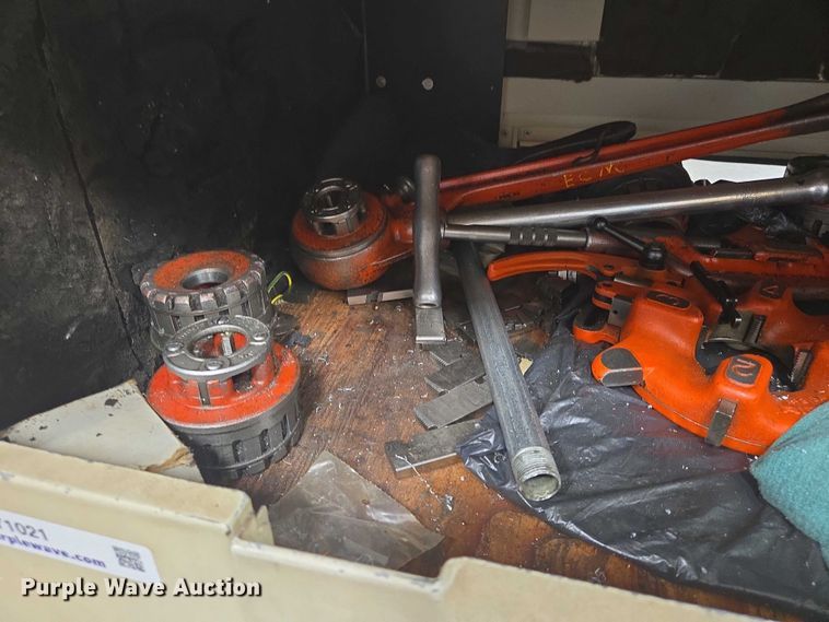 image for item DY1021 Rigid 802 pipe threader