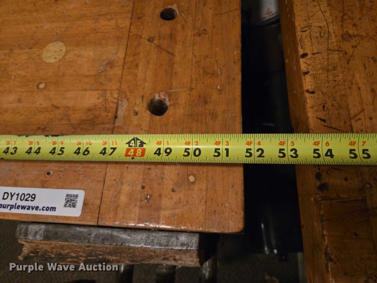 image for item DY1029 Furniture