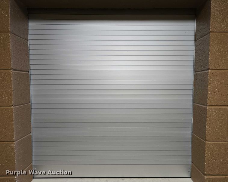 image for item DY1031 (3) roll up doors