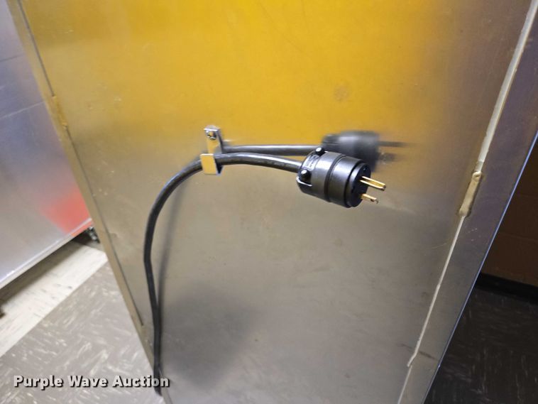 image for item DY1033 (2) Avantco food warmer