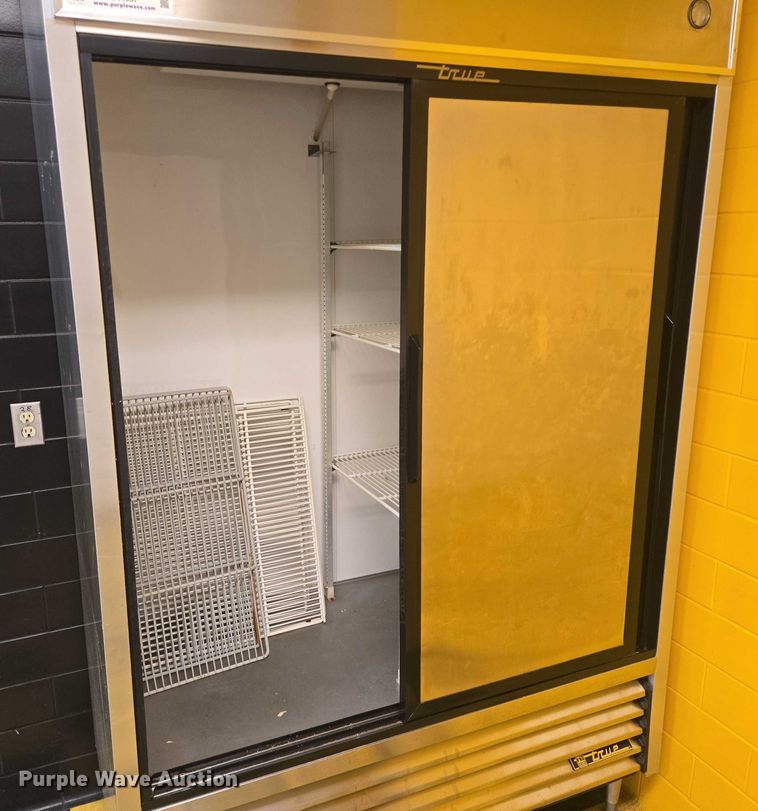 image for item DY1037 True Manufacturing TSD-47 refrigerator