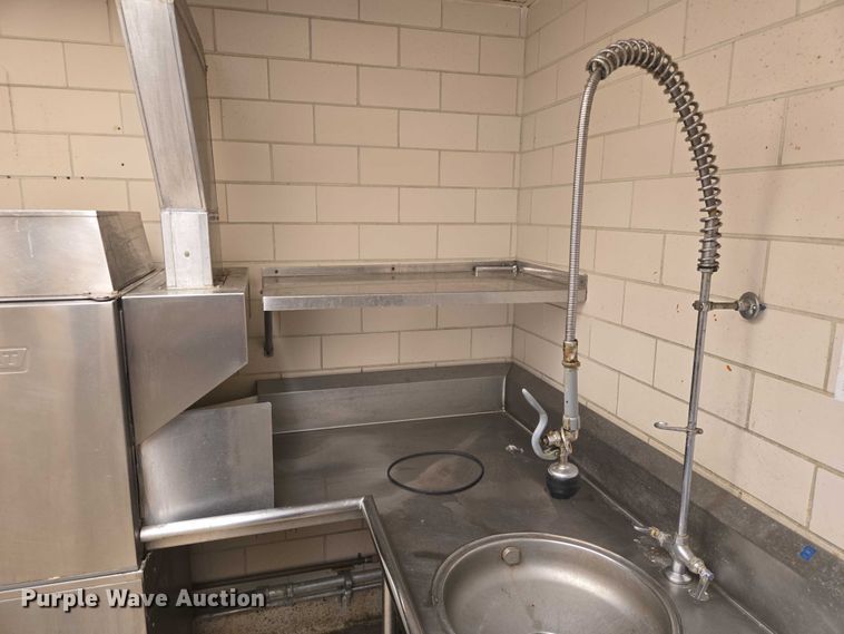 image for item DY1042 Hobart CL44E dish washer