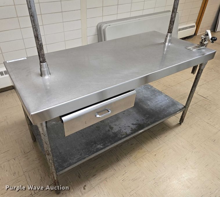 image for item DY1045 Stainless steel table