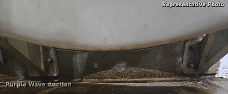 image for item DY1057 Approximately 95 stadium chairs