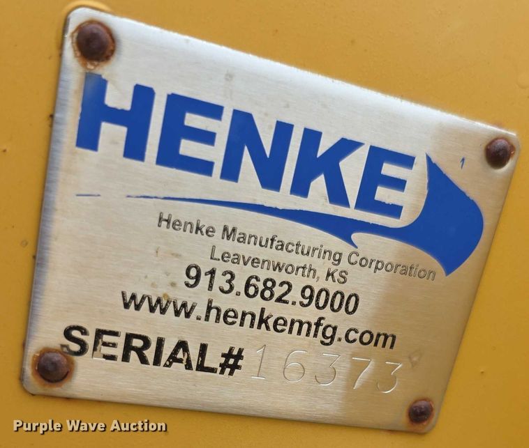 image for item DZ6008 Henke front-mounted scarifier