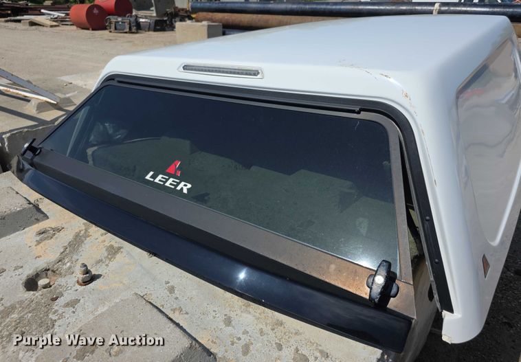 image for item DZ6023 Leer topper