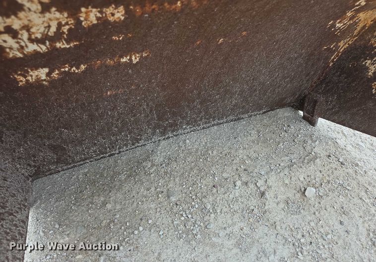 image for item DZ6025 Clamshell bucket