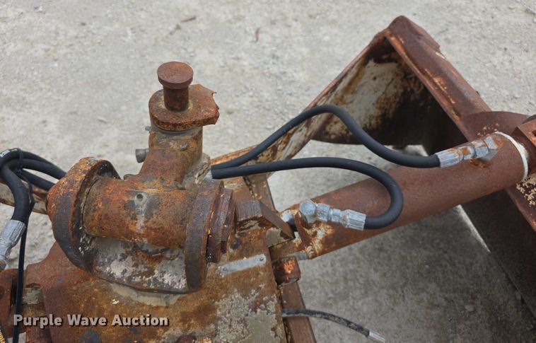 image for item DZ6025 Clamshell bucket