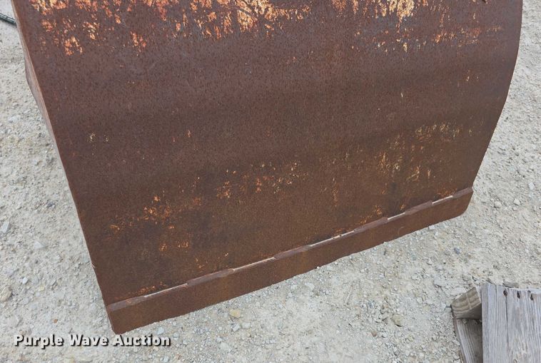 image for item DZ6025 Clamshell bucket