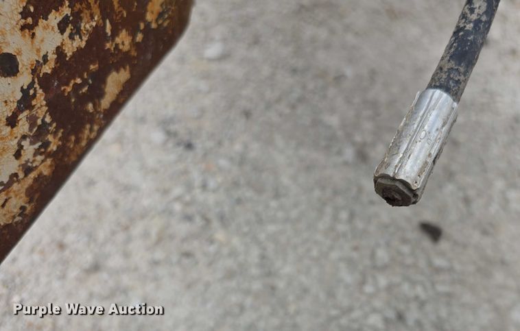 image for item DZ6025 Clamshell bucket