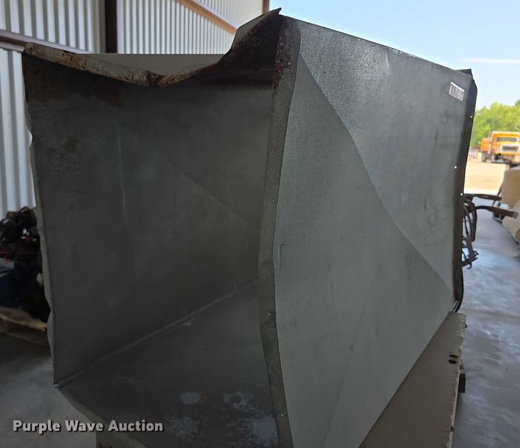 image for item DZ6037 (2) Lennox furnace units