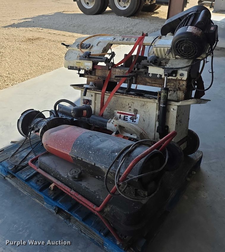 image for item DZ6042 Tools