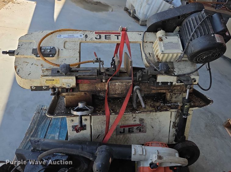 image for item DZ6042 Tools