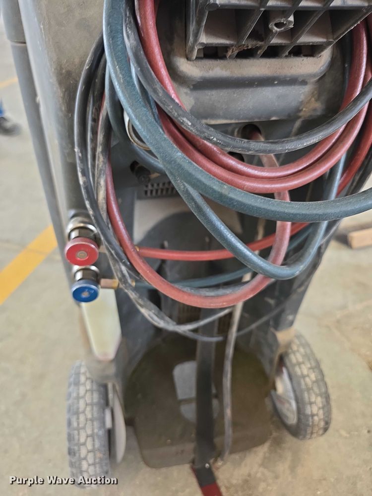 image for item DZ6057 Robinair  34788 reclaimer