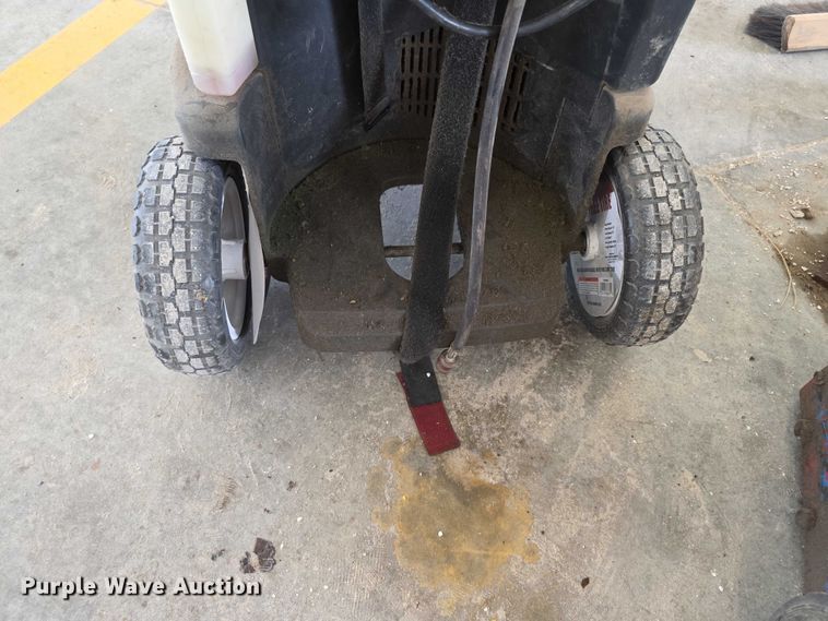 image for item DZ6057 Robinair  34788 reclaimer