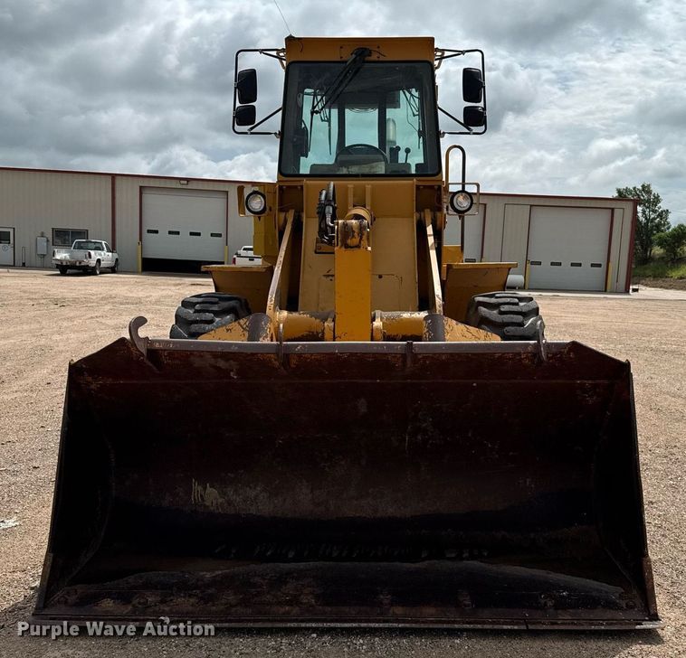 image for item DZ8711 Dresser 520C wheel loader
