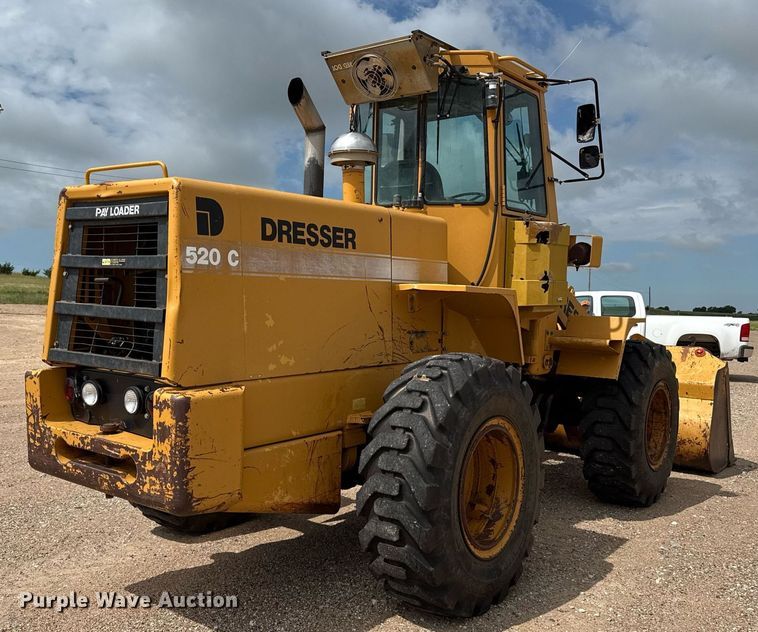 image for item DZ8711 Dresser 520C wheel loader