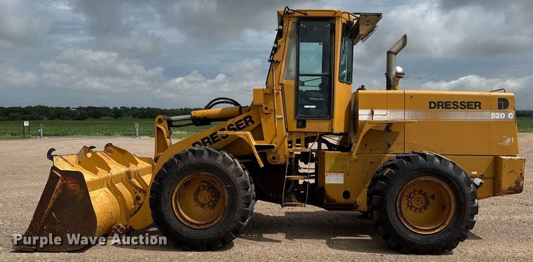 image for item DZ8711 Dresser 520C wheel loader