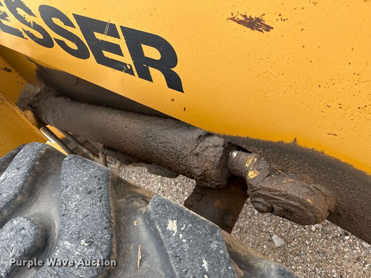 image for item DZ8711 Dresser 520C wheel loader