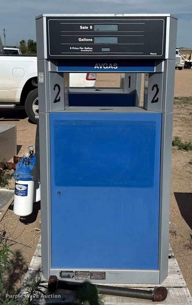 image for item DZ8722 (2) Wayne fuel pumps