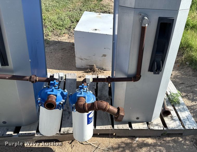 image for item DZ8722 (2) Wayne fuel pumps