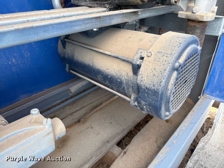 image for item DZ8722 (2) Wayne fuel pumps