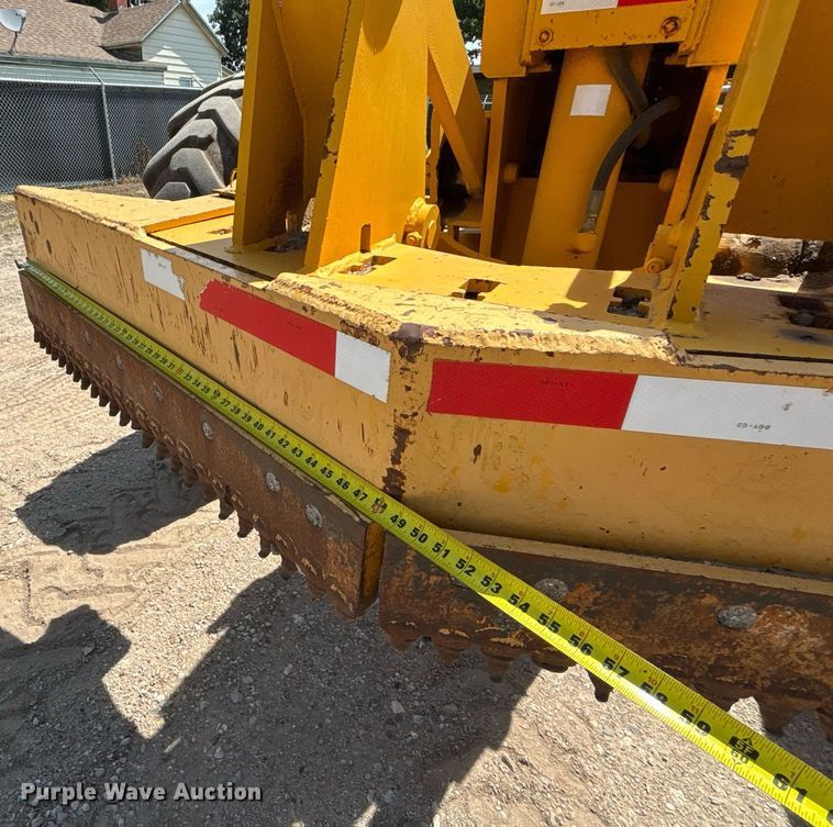 image for item DZ8724 1980 John Deere 670A motor grader