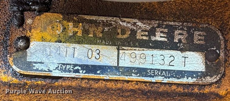 image for item DZ8724 1980 John Deere 670A motor grader