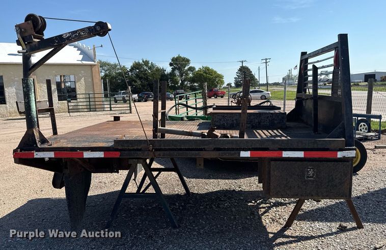 image for item DZ8759 Flatbed