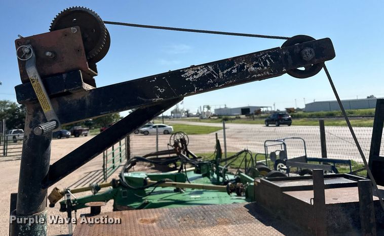 image for item DZ8759 Flatbed