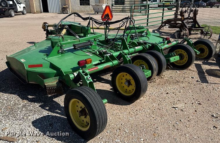 image for item DZ8760 John Deere CX15 batwing rotary mower
