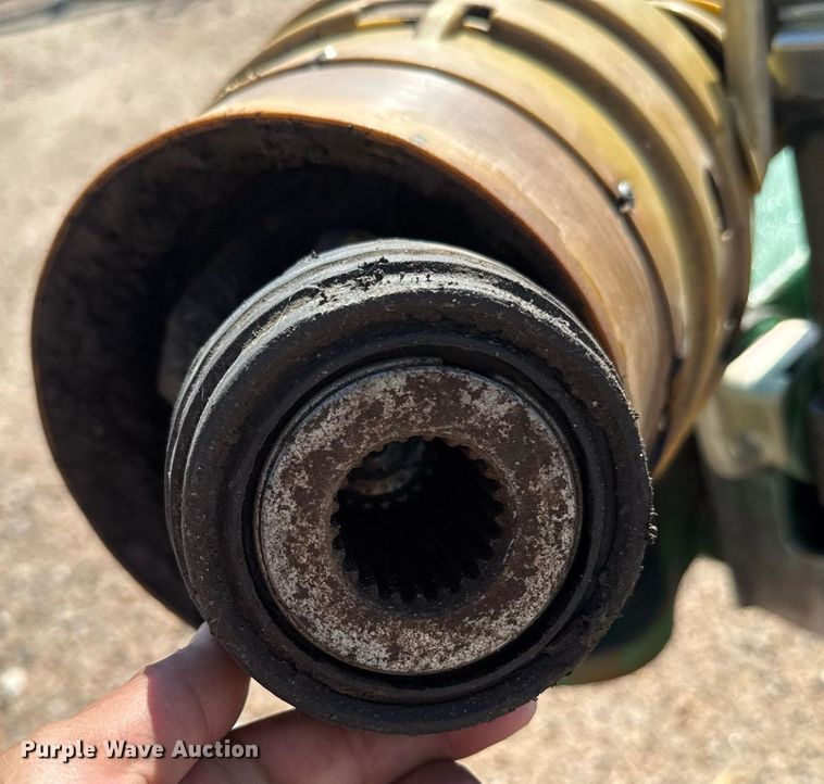 image for item DZ8760 John Deere CX15 batwing rotary mower