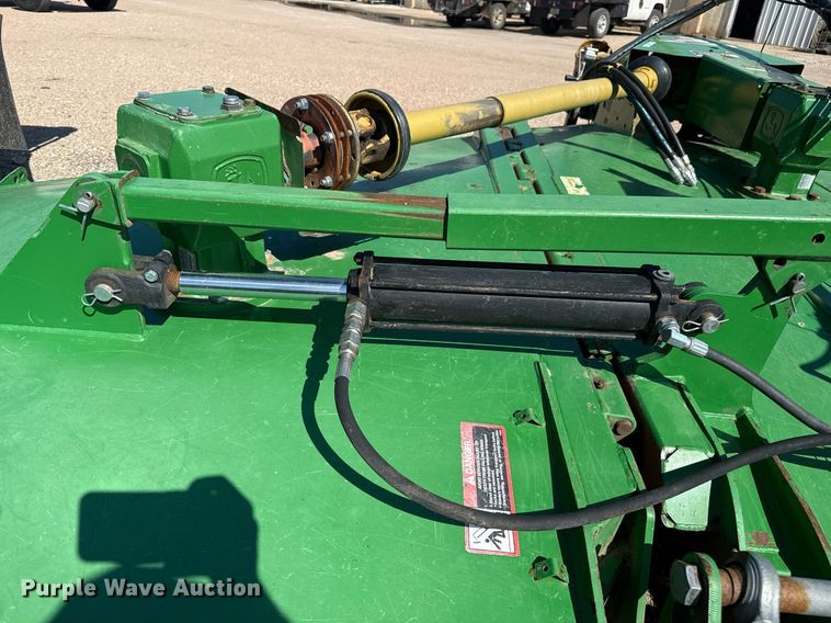 image for item DZ8760 John Deere CX15 batwing rotary mower