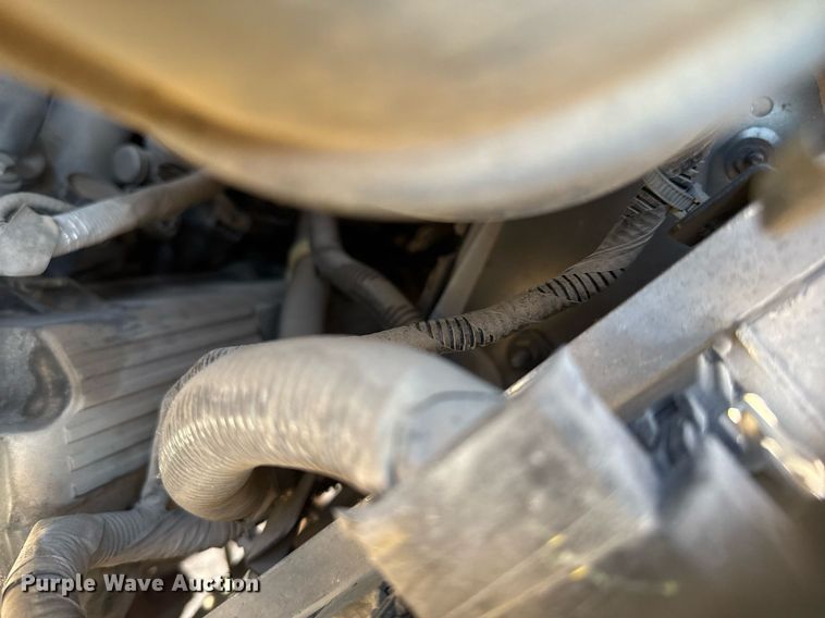 image for item DZ8761 2012 Ford E350 shuttle bus